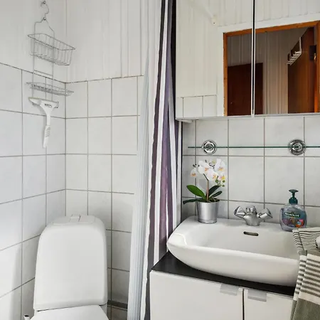 Beautiful In With Kitchen Holiday home